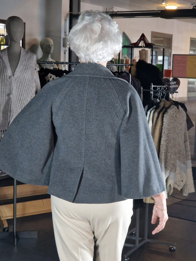 JACKE AUS MERINOWOLLE