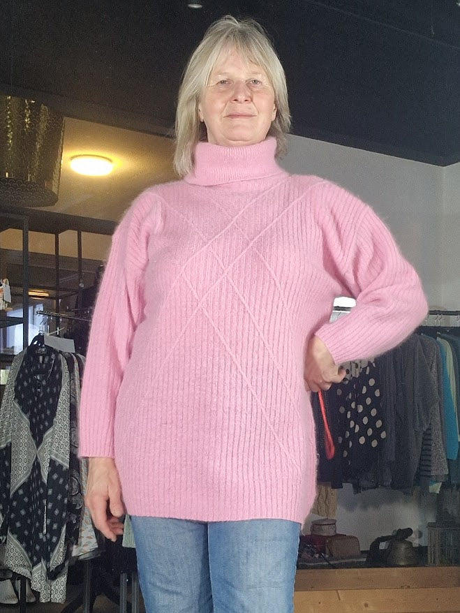 WOLLIGER ROLLKRAGEN-PULLOVER