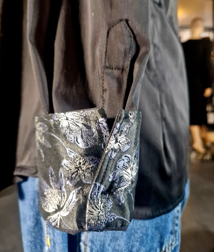 HEMDBLUSE VON CALIBAN