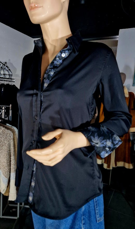 HEMDBLUSE VON CALIBAN