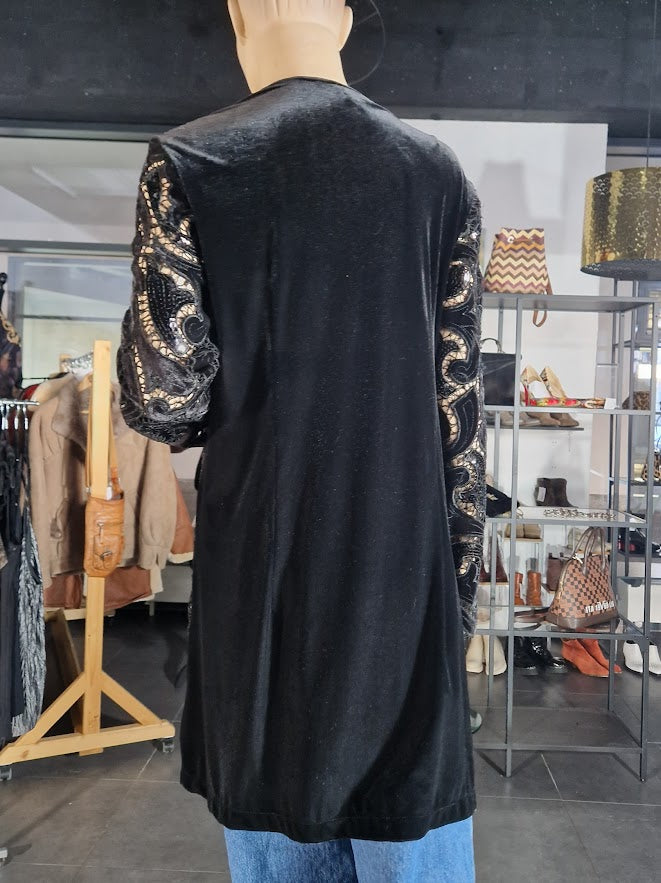 LONG-LAYER MIT SPITZE VON SOPHIE